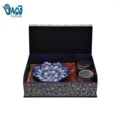 پک هدیه ترنج کوسن ترمه بشقاب میناکاری و بانکه آجیل و میوه خشک با جعبه هارد باکس