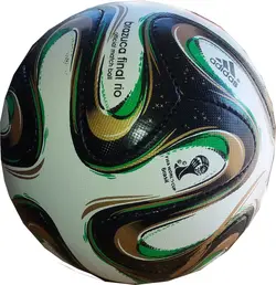 توپ فوتبال adidas Brazuca