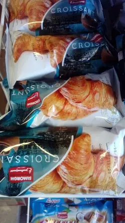 کروسان شکلاتی