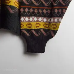 بافت وینتیج چند رنگ طرح دار