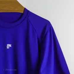 تیشرت سورمه‌ای