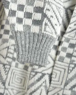 بافت وینتیج سفید و طوسی