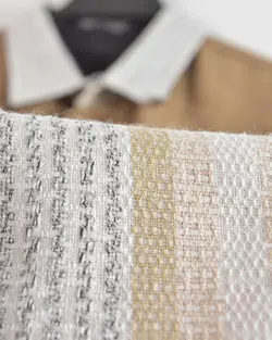 پیراهن پشمی قهوه ای و سفید