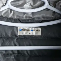 کاپشن Madison Walker