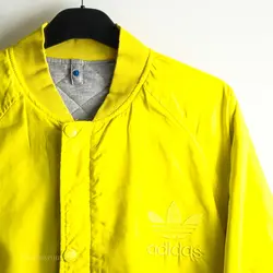 کاپشن Adidas