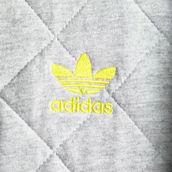 کاپشن Adidas