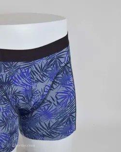 شورت مشکی طرح برگ