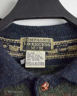 بافت وینتیج دکمه دار No Excess