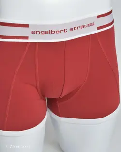 شورت Engelbeetstrauss قرمز