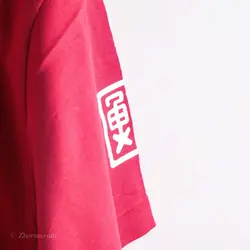 تیشرت قرمز