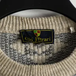 بافت طرحدار Cio Ferrari