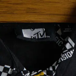 پیراهن هاوایی M tv