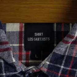 پیراهن پشمی   Les (art) Ists