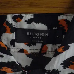 پیراهن هاوایی Religion