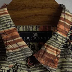 پیراهن هاوایی  Consensus