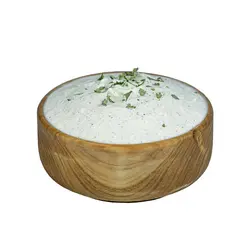 ماست چکیده موسیر با گیاهان معطر