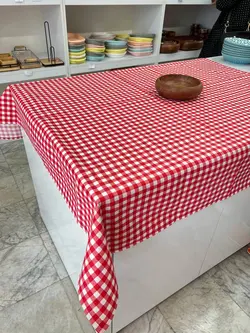 رومیزی داک- چهارخانه قرمز ریز