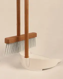 جارو خاک انداز چوبی دسته بلند KWI