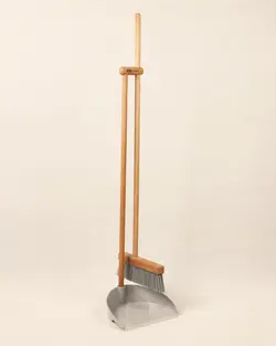 جارو خاک انداز چوبی دسته بلند KWI