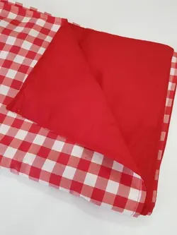 زیرانداز چهارخانه درشت قرمز
