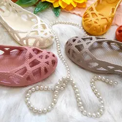 صندل ساحلی زنانه و دخترانه