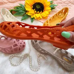 صندل ساحلی زنانه و دخترانه