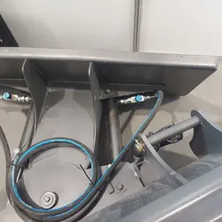 جلوبند برف روب مینی لودر ایران بابکت | بزرگترین و برترین تولید کننده جلوبند - جارو بابکتجارو بابکت