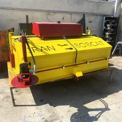 جارو تراکتوری تولید شرکت ایران بابکت: نقش برجسته در تمیزکاری صنایع مختلف