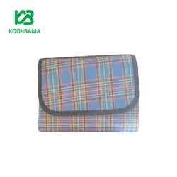 زیرانداز چهارخونه سفری 150*180 سانتی متر