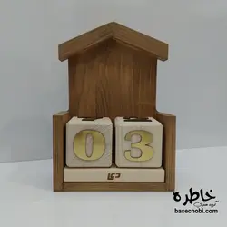 تقویم چوبی طرح کلبه