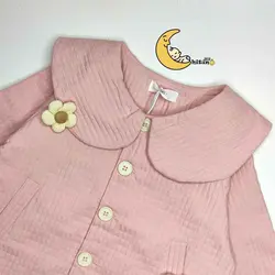 کت صورتی دخترانه و شلوار مام فیت کتان کرم