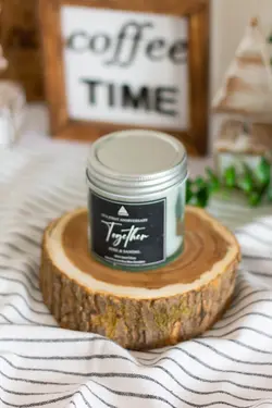 شمع شیشه ای معطر برچسب دار