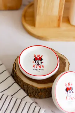 مزه خوری گرد میکی ماوس