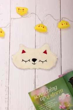 چشم بند گربه کرمی