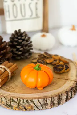 کدو دکوری سایز کوچک نارنجی