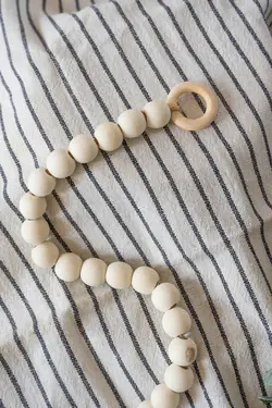 ریسه مهره با برگ مکرومه کد 4