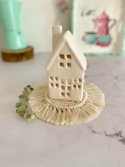 زیرلیوانی مکرومه گرد کرمی