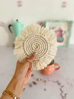 زیرلیوانی مکرومه گرد کرمی