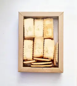 شیرینی بیسکوییتی