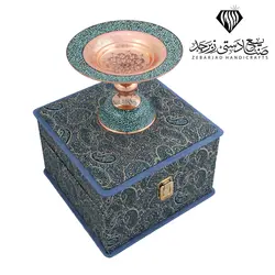 شیرینی خوری مس و فیروزه سایز ۲ در جعبه نفیس ترمه
