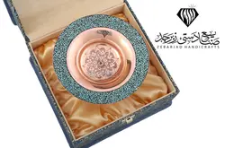 شیرینی خوری مس و فیروزه سایز ۲ در جعبه نفیس ترمه