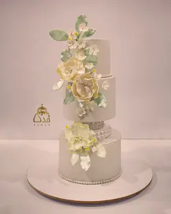 کیک مراسمات -کیک طبقاتی