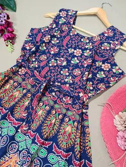 سارافون هندی طرح طاووسی