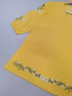 بلوز آستین سه ربع گلدوزی