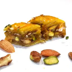 باقلوا سنتی مخصوص کاشان 50 عددی