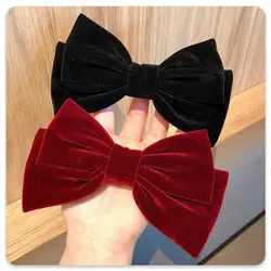 گیره مو پاپیون مخملی در دو رنگ زرشکی و مشکی - فروشگاه اینترنتی هیس