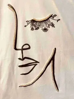 تیشرت زنانه طرح نیم رخ