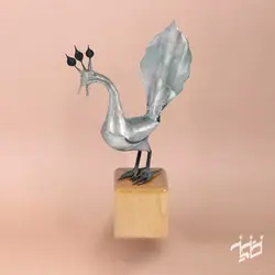 تندیس طاووس علم