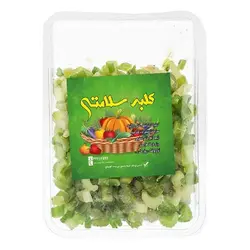 کرفس تازه خرد شده