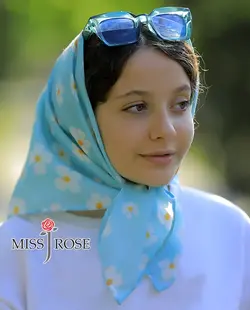 روسری دخترانه بابونه روشن